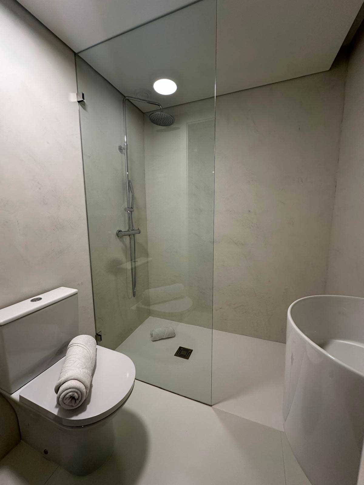 8_AP-1Q_WC_2